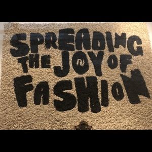 Meet your Posher, Gina